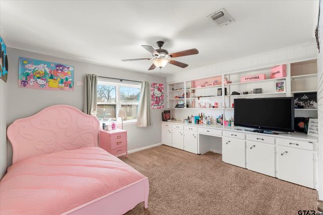 337 Daingerfield, Pittsburg, TX 75686