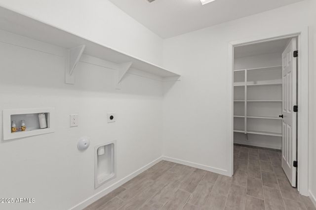 11631 W GREEN Drive, Youngtown, AZ 85363