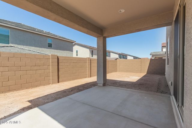 11631 W GREEN Drive, Youngtown, AZ 85363