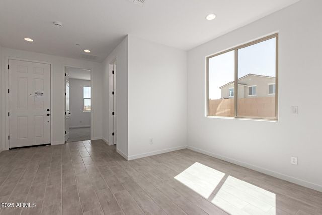 11631 W GREEN Drive, Youngtown, AZ 85363