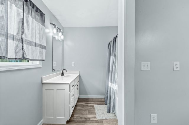 234 N Walnut St, Hohenwald, TN 38462