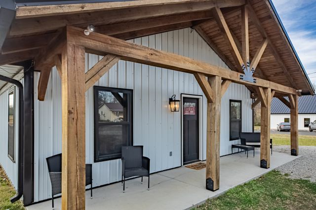 234 N Walnut St, Hohenwald, TN 38462