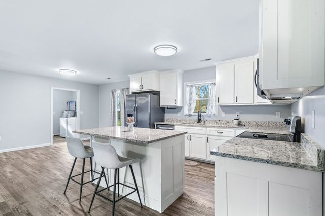 234 N Walnut St, Hohenwald, TN 38462