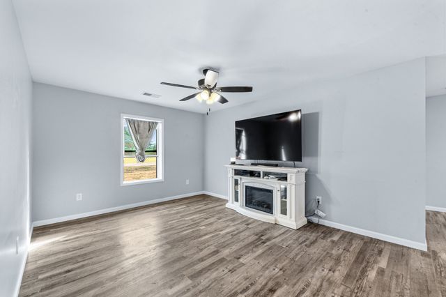 234 N Walnut St, Hohenwald, TN 38462