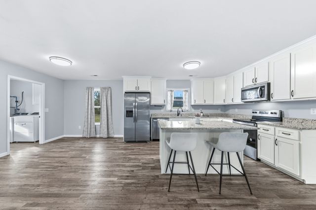 234 N Walnut St, Hohenwald, TN 38462