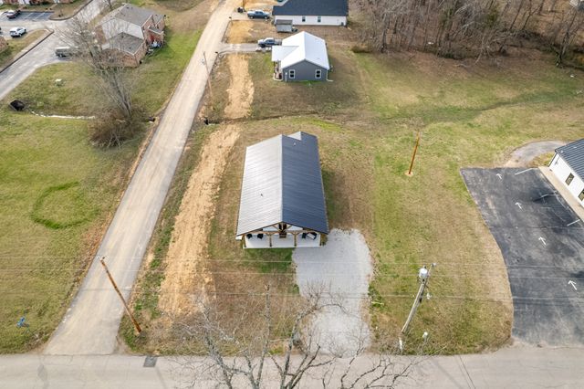 234 N Walnut St, Hohenwald, TN 38462
