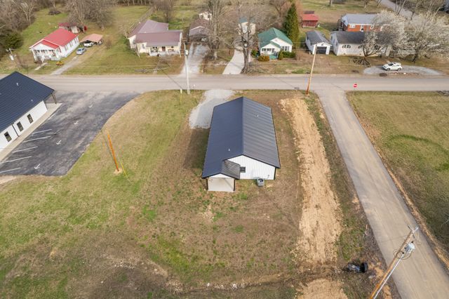 234 N Walnut St, Hohenwald, TN 38462