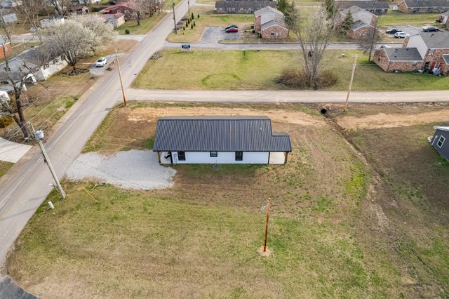 234 N Walnut St, Hohenwald, TN 38462