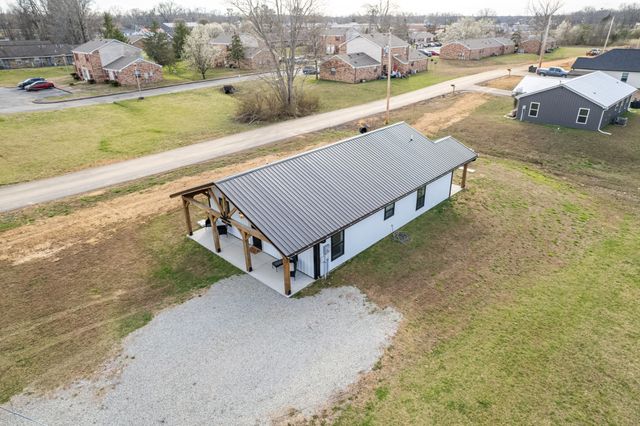 234 N Walnut St, Hohenwald, TN 38462