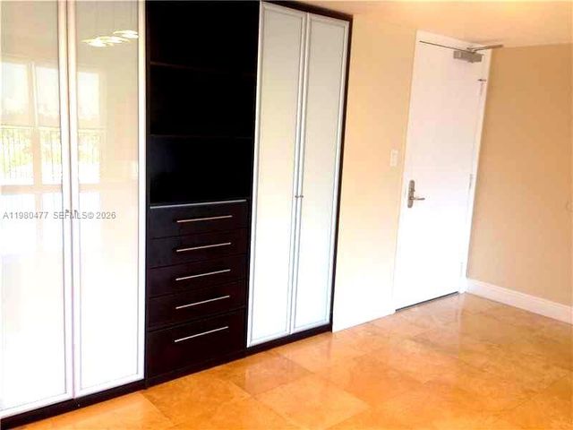 19900 E Country Club Drive 806, Aventura, FL 33180