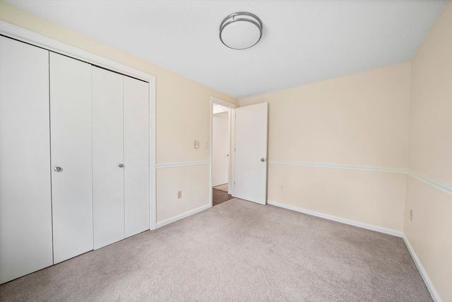 1 Carver Rd, Plymouth, MA 02360