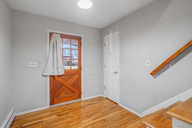 60 Iroquois Drive, Brightwaters, NY 11718