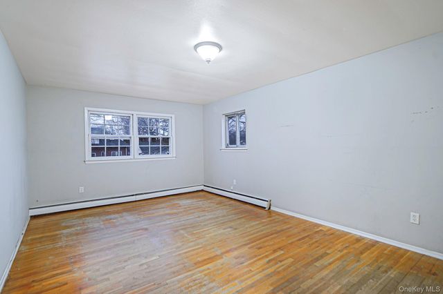 60 Iroquois Drive, Brightwaters, NY 11718