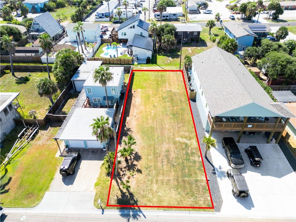 411 S Station St, Port Aransas, TX 78373 — exterior
