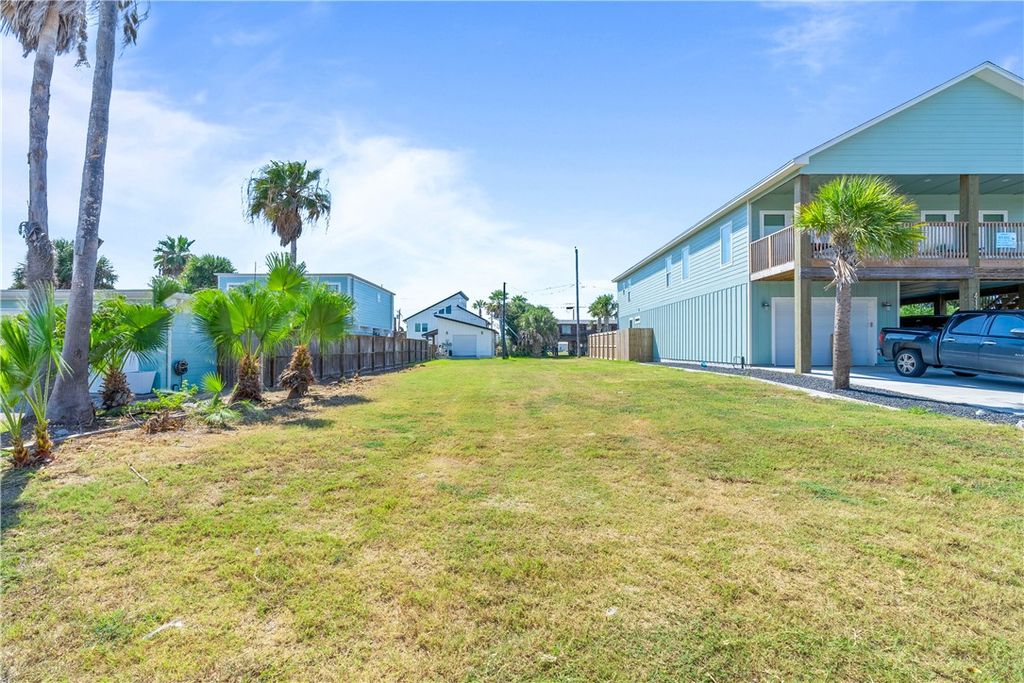 411 S Station St, Port Aransas, TX 78373 — photo 4