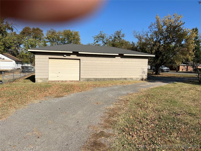 16 B Street NW, Inola, OK 74036