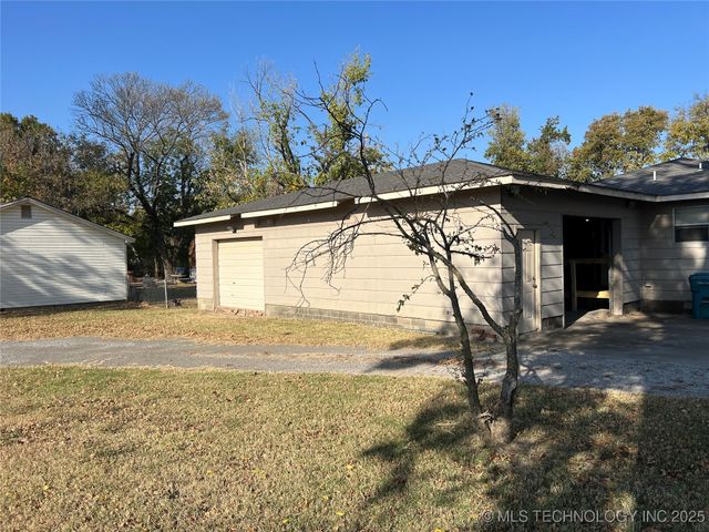 16 B Street NW, Inola, OK 74036