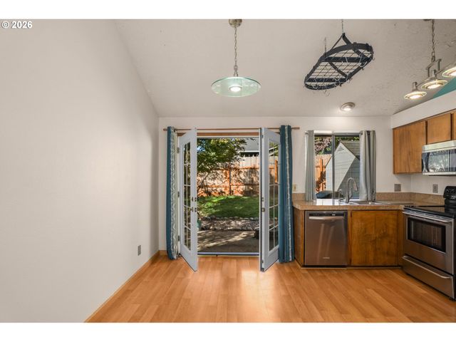 7255 Sw LINETTE Way, Beaverton, OR 97007