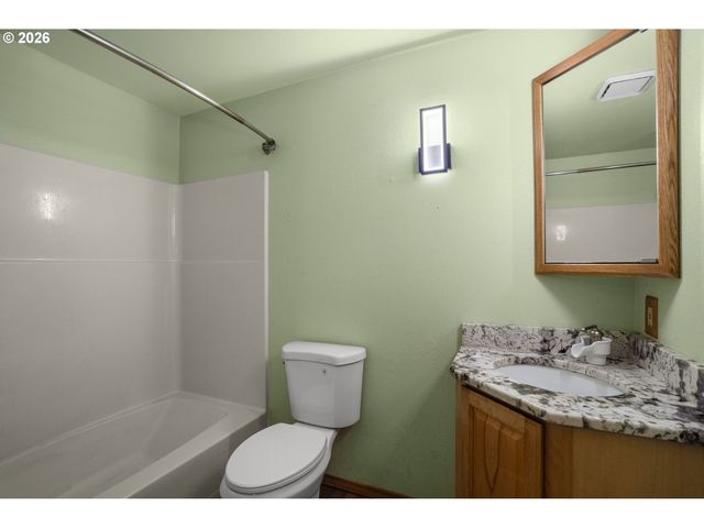 7255 Sw LINETTE Way, Beaverton, OR 97007