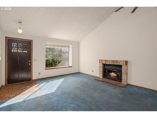 7255 Sw LINETTE Way, Beaverton, OR 97007