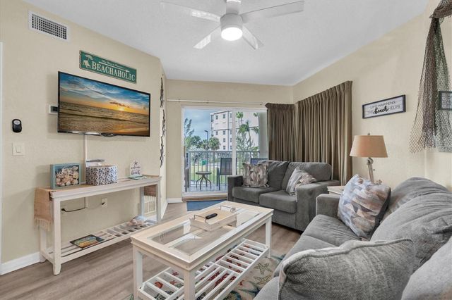 12000 GULF BOULEVARD 207N, Treasure Island, FL 33706