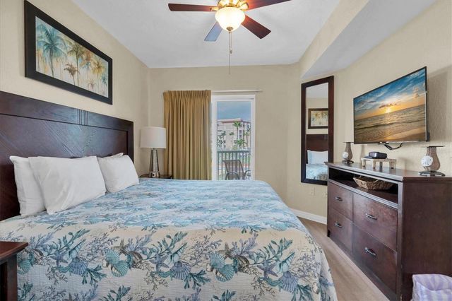 12000 GULF BOULEVARD 207N, Treasure Island, FL 33706