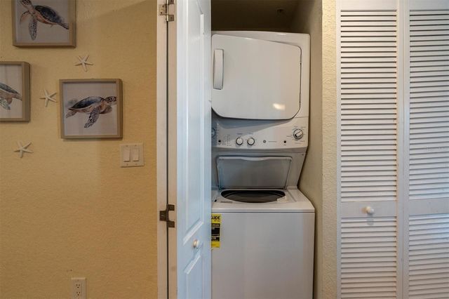 12000 GULF BOULEVARD 207N, Treasure Island, FL 33706