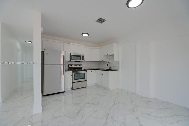 650 E 65th St 1, Hialeah, FL 33013