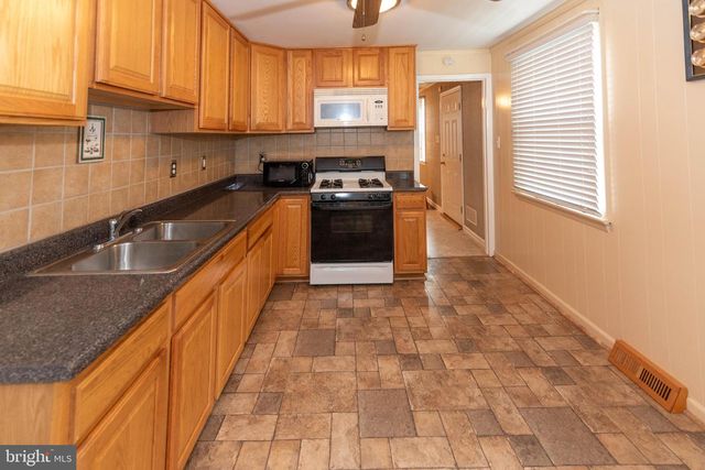 3413 YARDLEY DR, Baltimore, MD 21222