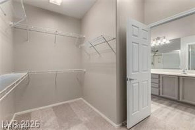 6092 Fox Creek Avenue, Las Vegas, NV 89122