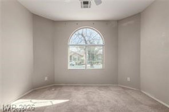 6092 Fox Creek Avenue, Las Vegas, NV 89122