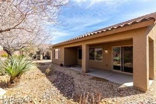 6092 Fox Creek Avenue, Las Vegas, NV 89122