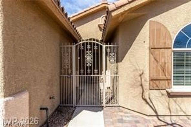 6092 Fox Creek Avenue, Las Vegas, NV 89122