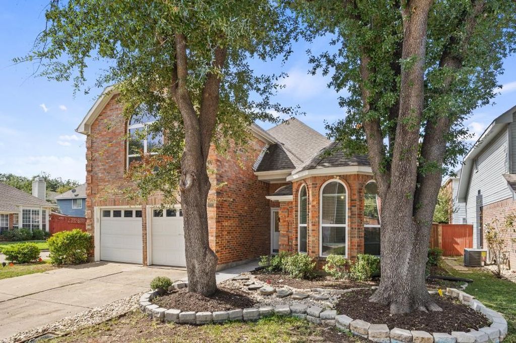 800 Fallen Leaf Court, Irving, TX 75063 — photo 2
