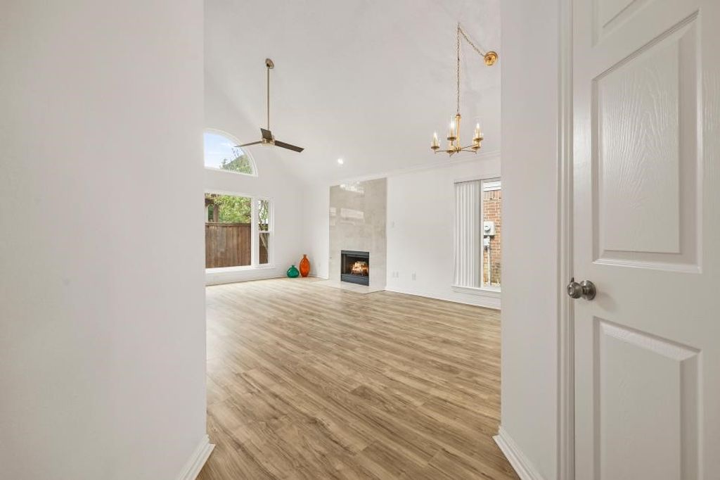 800 Fallen Leaf Court, Irving, TX 75063 — photo 4
