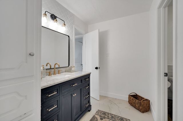 505 Highwoods Trail, Fort Worth, TX 76112