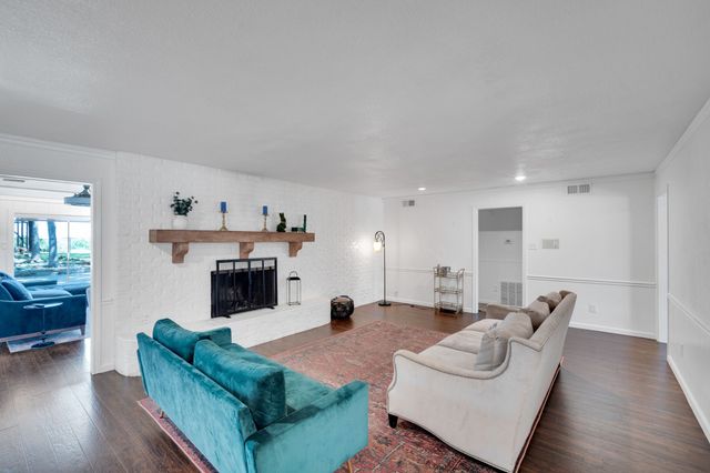 505 Highwoods Trail, Fort Worth, TX 76112