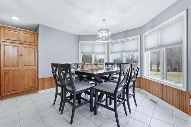 4516 Hollopeter Road, Leo, IN 46765