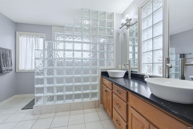 4516 Hollopeter Road, Leo, IN 46765