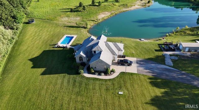 4516 Hollopeter Road, Leo, IN 46765