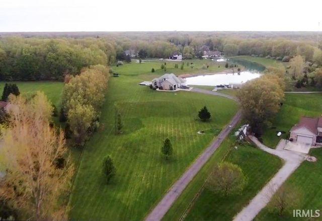 4516 Hollopeter Road, Leo, IN 46765