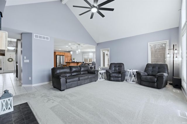 4516 Hollopeter Road, Leo, IN 46765