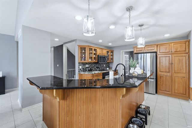 4516 Hollopeter Road, Leo, IN 46765