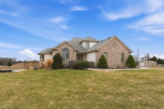 4516 Hollopeter Road, Leo, IN 46765