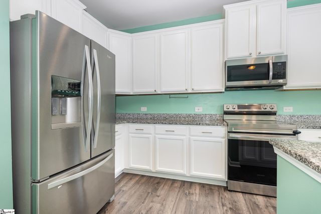 106 Ashborne Lane, Simpsonville, SC 29681