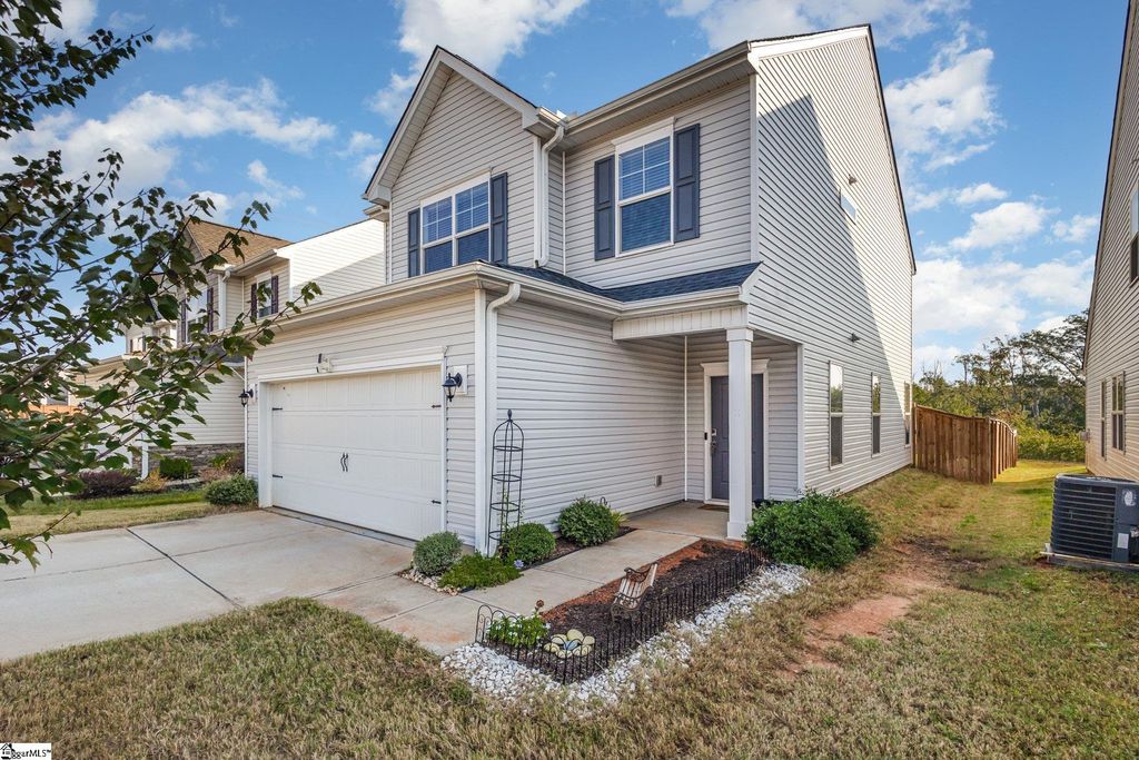 106 Ashborne Lane, Simpsonville, SC 29681