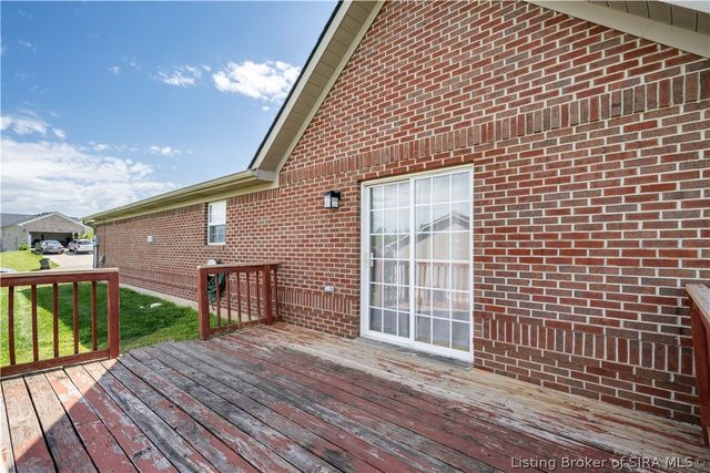 2801 Boulder Court, Jeffersonville, IN 47130