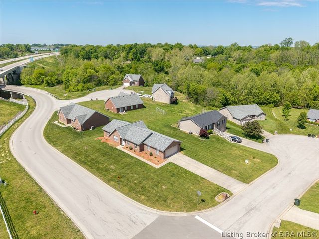 2801 Boulder Court, Jeffersonville, IN 47130