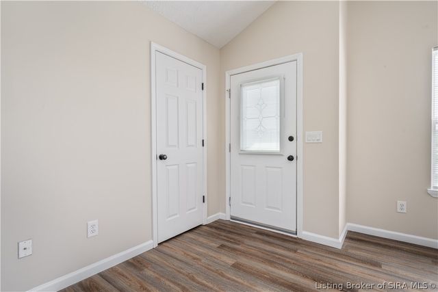 2801 Boulder Court, Jeffersonville, IN 47130