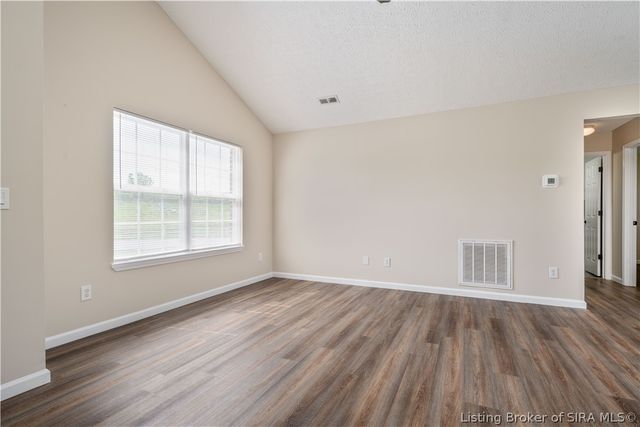 2801 Boulder Court, Jeffersonville, IN 47130